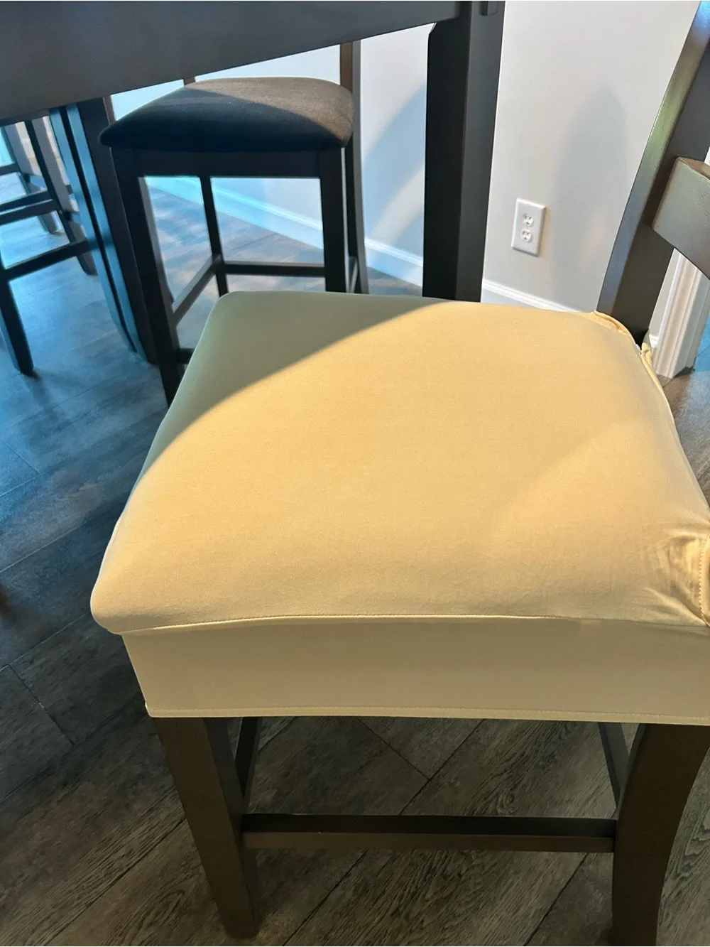 2 sets of 4 chair covers